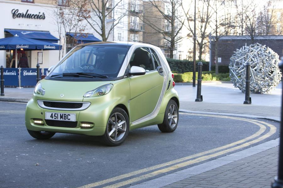  Smart ForTwo Lightshine Edition 2011 года  (UK) (фото 12 из 15)